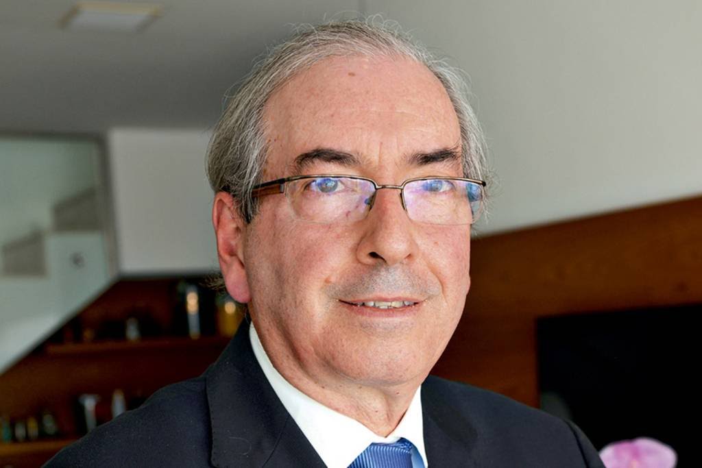 Cunha ganha na Justiça direito de se candidatar nas eleições