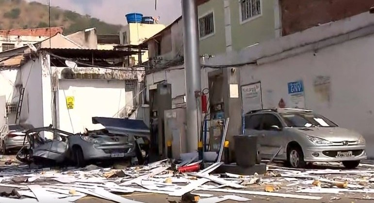 Explosão em posto de combustíveis deixa dois feridos no Rio; uma vítima está em estado grave