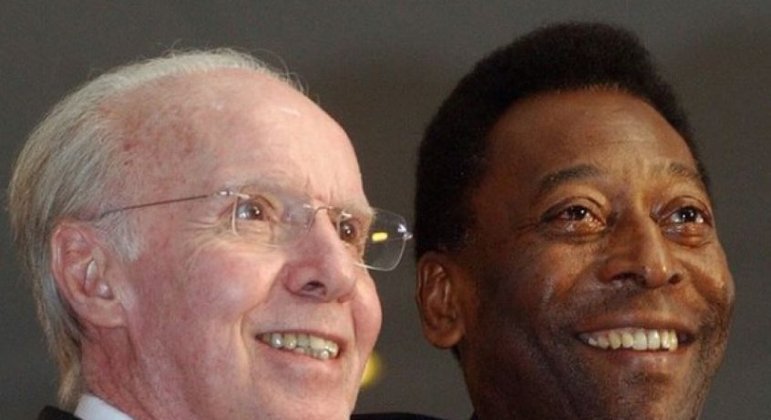 Pelé envia mensagem de apoio para Zagallo, que segue internado no Rio