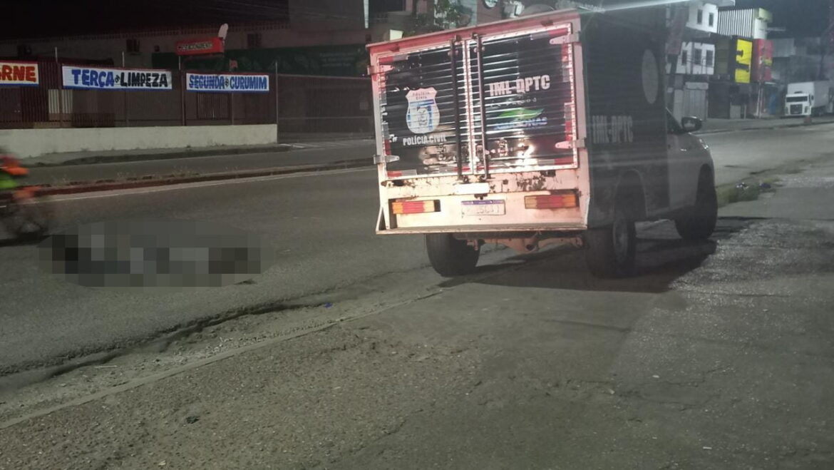 Atirador de moto mata homem na rua do ‘Fuxico