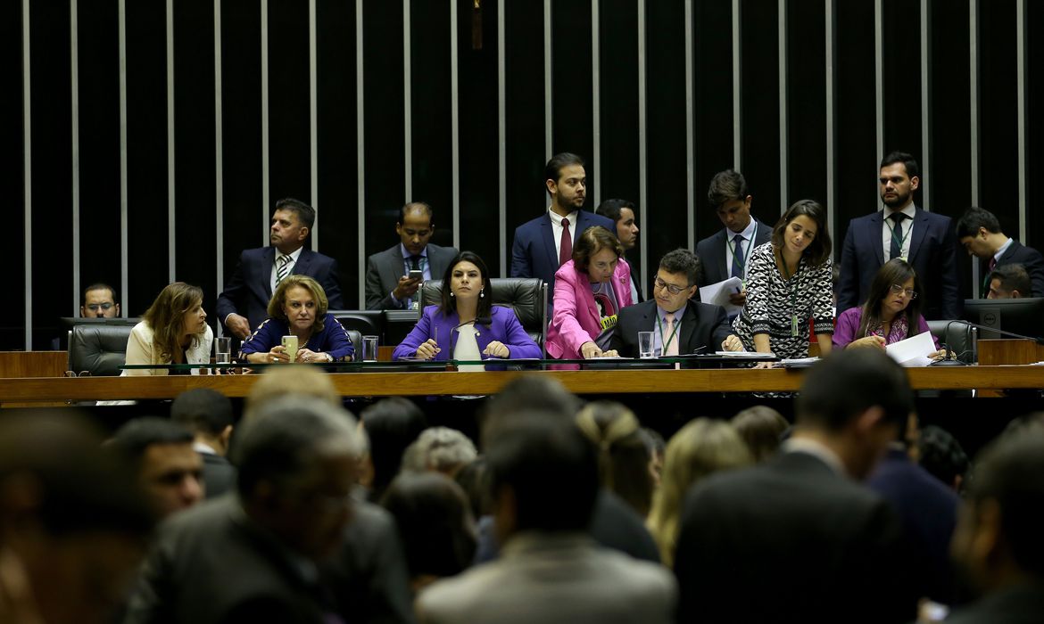 Termina hoje propaganda de incentivo à participação política da mulher