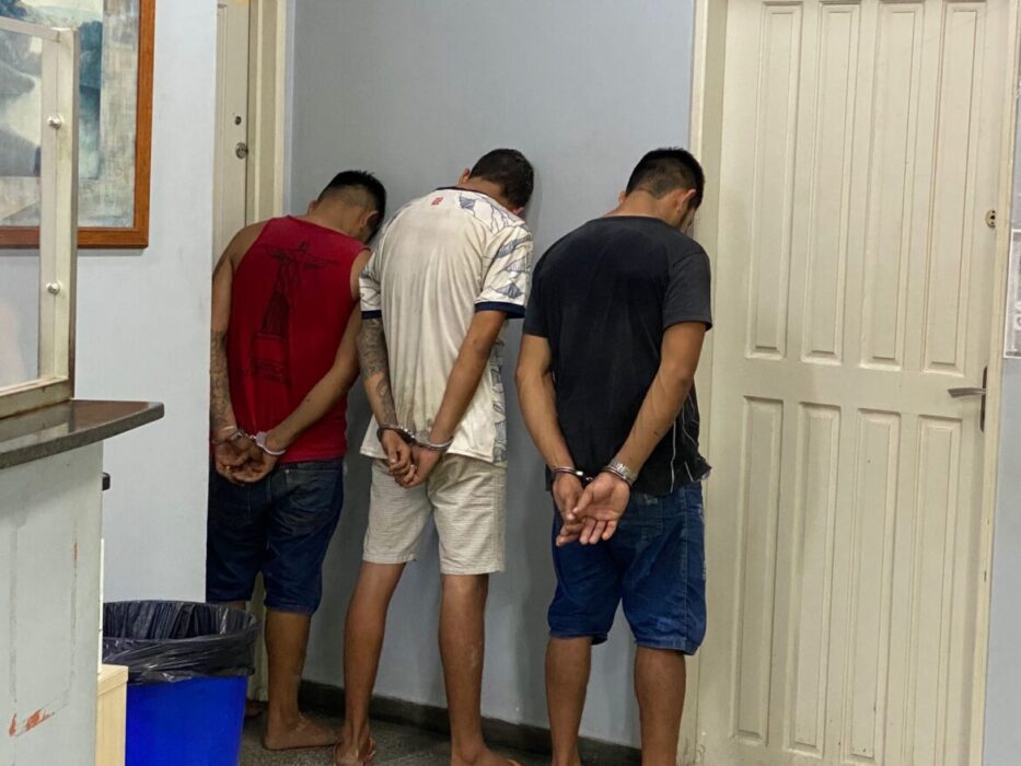 Homens são presos por porte ilegal de arma de fogo na zona Norte