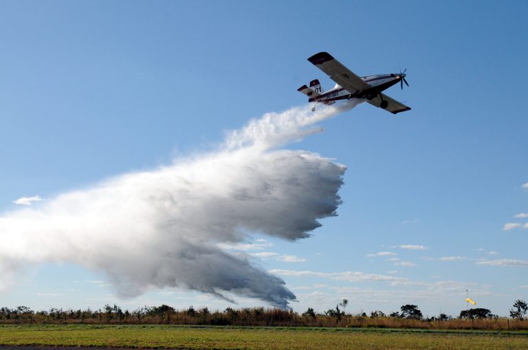 Lei permite uso de aviões agrícolas no combate a incêndios florestais