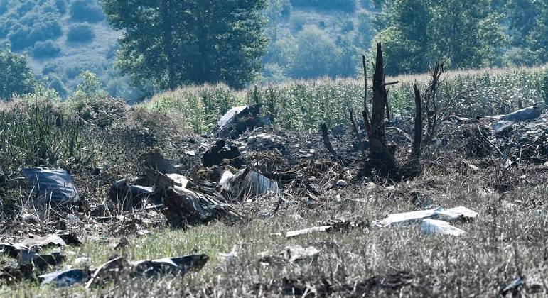 Acidente de avião de carga ucraniano deixa 8 mortos na Grécia