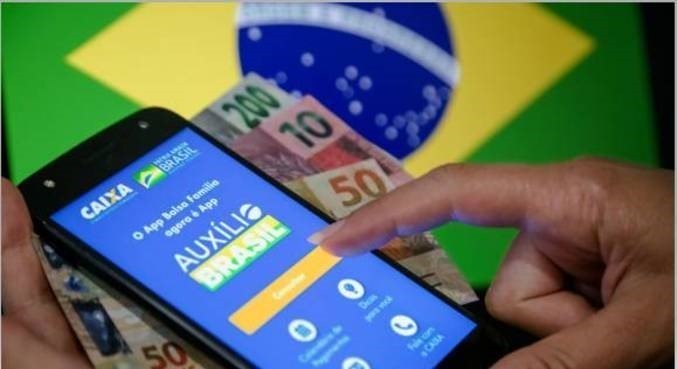 Auxílio Brasil de R$ 600 será pago a partir de agosto, diz ministério