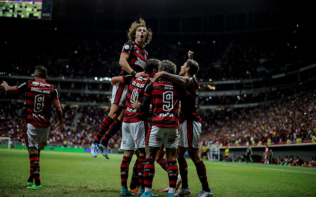 Flamengo vence e encosta no G6; veja tabela do Brasileirão após jogos desta quarta