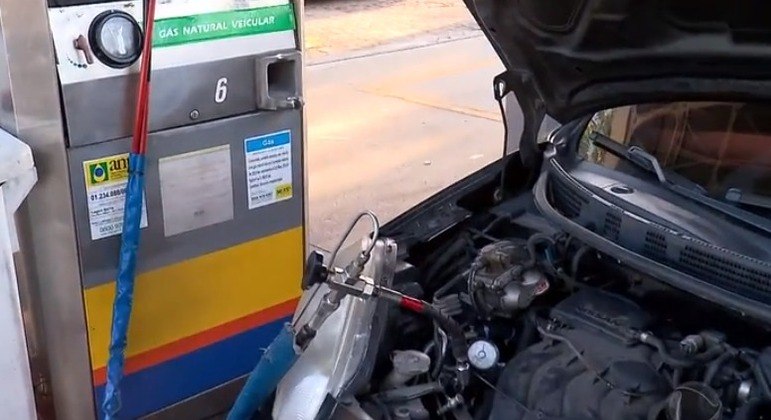 Mesmo com alta de 35% em um ano, GNV ainda compensa mais que gasolina 