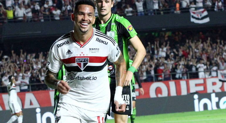 São Paulo vence o América-MG e tem a vantagem na Copa do Brasil