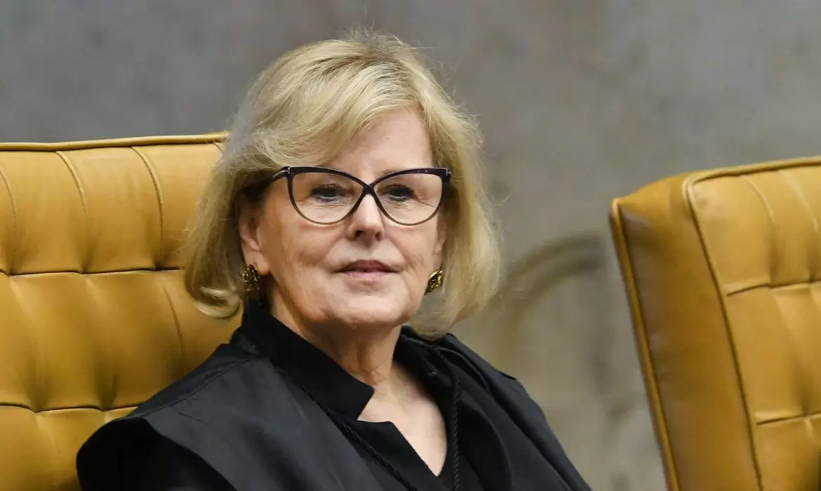 Rosa Weber é sorteada relatora de ação contra Bolsonaro sobre urnas