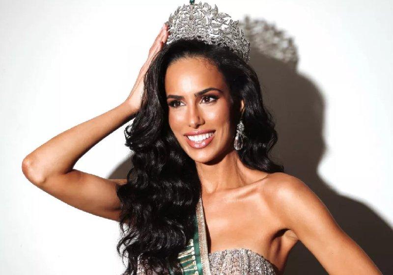 Mia Mamede, eleita Miss Universo Brasil 2022, é jornalista, poliglota e empoderada