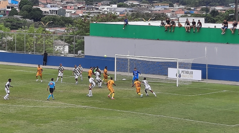 Amazonas FC vence e só tem mais um adversário pela frente na luta pelo acesso