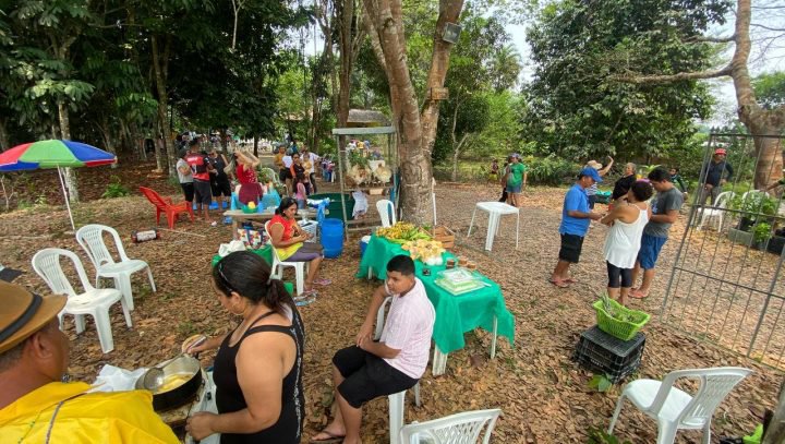 Prefeitura apoia a realização da 1ª Feira da Agricultura Familiar das ‘Divas do Agro’.do ramal do Brasileirinho