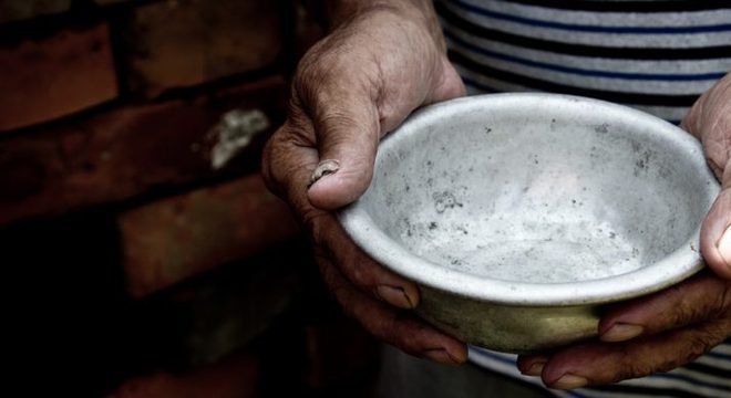 Fome vira tema central na campanha dos candidatos à presidência