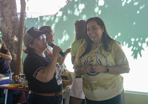 Prefeitura participa da ‘Hora do Mamaço’ que sensibiliza população sobre amamentação