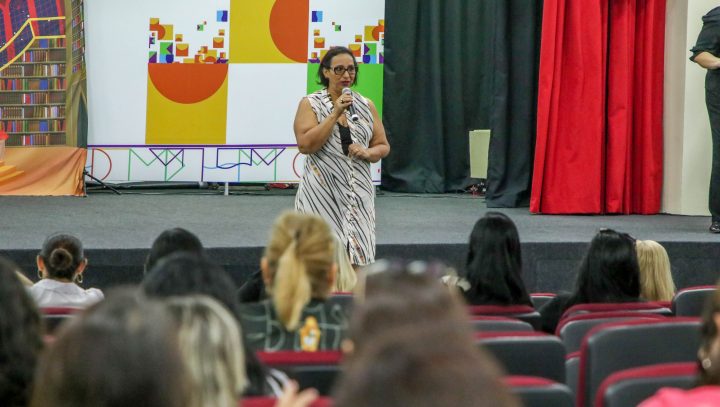 Prefeitura promove palestra sobre inclusão para os educadores que atuam na educação especial da Semed