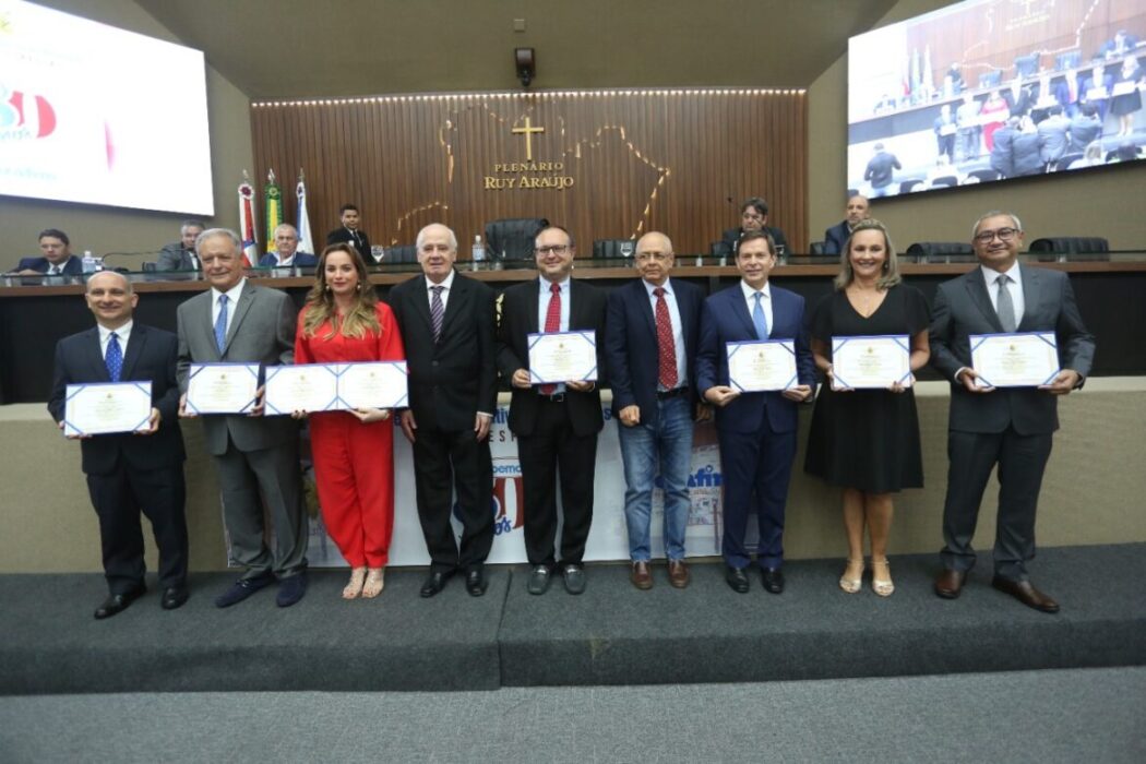 Bemol recebe homenagem na ALE-AM pelos seus 80 anos de história