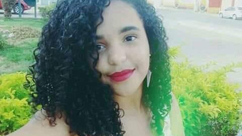 Adolescente de 16 anos é morta com mais de 30 facadas no norte baiano