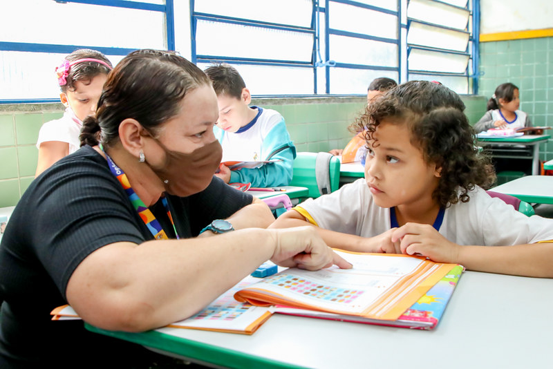 Prefeitura de Manaus divulga resultado de processo seletivo para assistentes voluntários de alfabetização