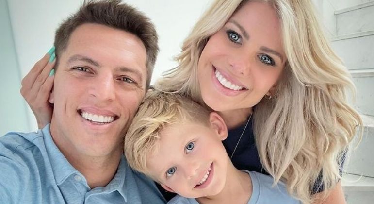 Karina Bacchi e Amaury Nunes já foram família capa de revista e hoje brigam na Justiça pelo filho