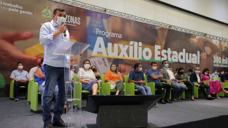 Wilson Lima antecipa pagamento de agosto aos beneficiários do Auxílio Estadual