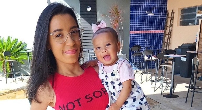 Jovem fica curada de endometriose após gravidez; um caso sem explicação médica