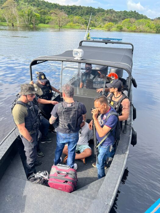 ’Cacate’ é preso pela polícia suspeito de matar barbeiro