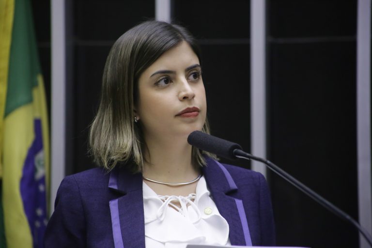 Projeto facilita concessão de medida protetiva para vítima de violência doméstica