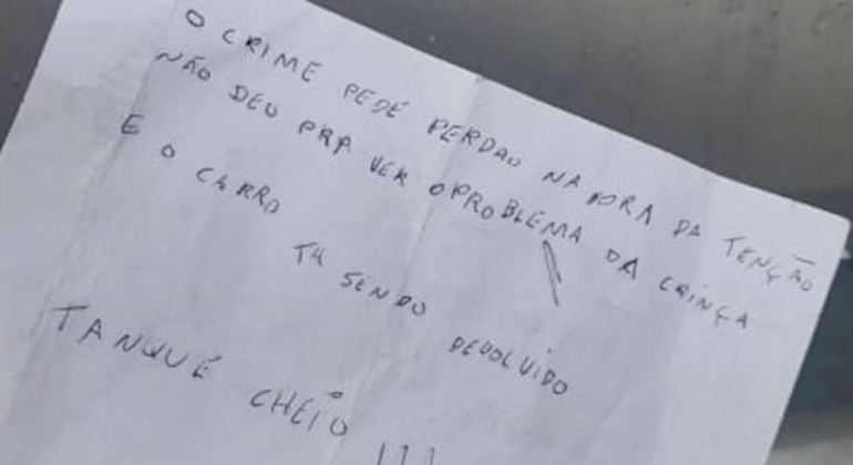 Ladrão devolve carro roubado após perceber deficiência motora de criança: 'Tanque cheio'