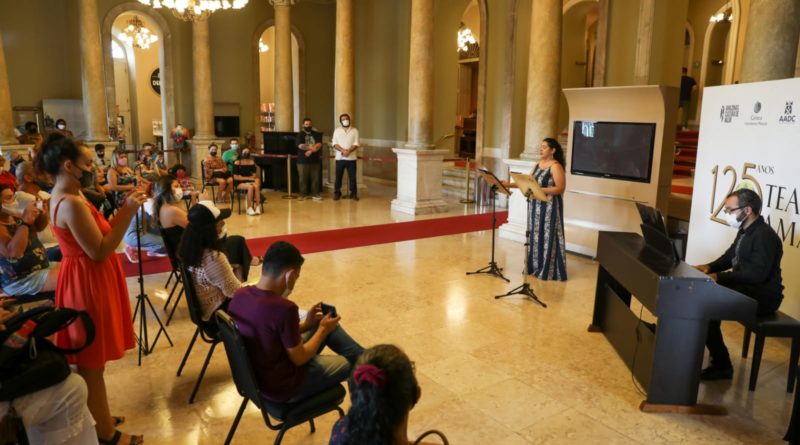 Sarau no Hall do Teatro Amazonas traz homenagem ao Dia dos Pais, nesta sexta-feira (12)