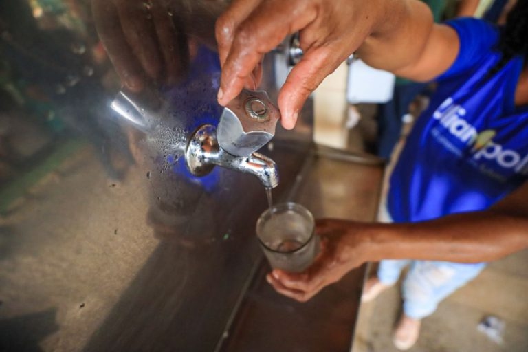 Projeto prioriza acesso à água e ao esgoto sanitário como direitos humanos