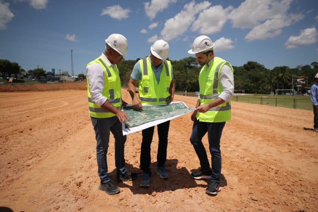 Wilson Lima anuncia que obra do viaduto do Anel Leste, no Puraquequara, fica pronta em 45 dias