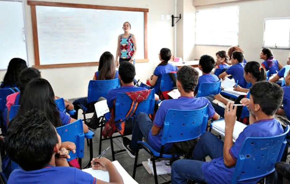 Educação do Amazonas avança quatro posições no IDEB e tem melhor nota desde o início da avaliação nacional