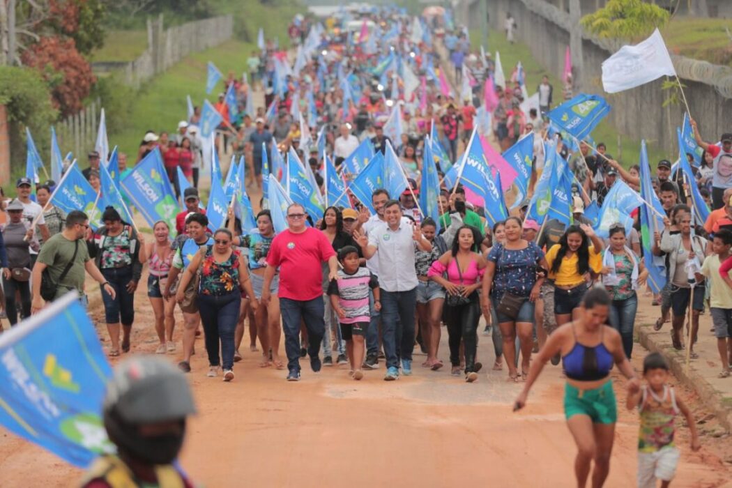 Em Fonte Boa, Wilson anuncia Asfalta Amazonas para pavimentar ruas de todos os municípios