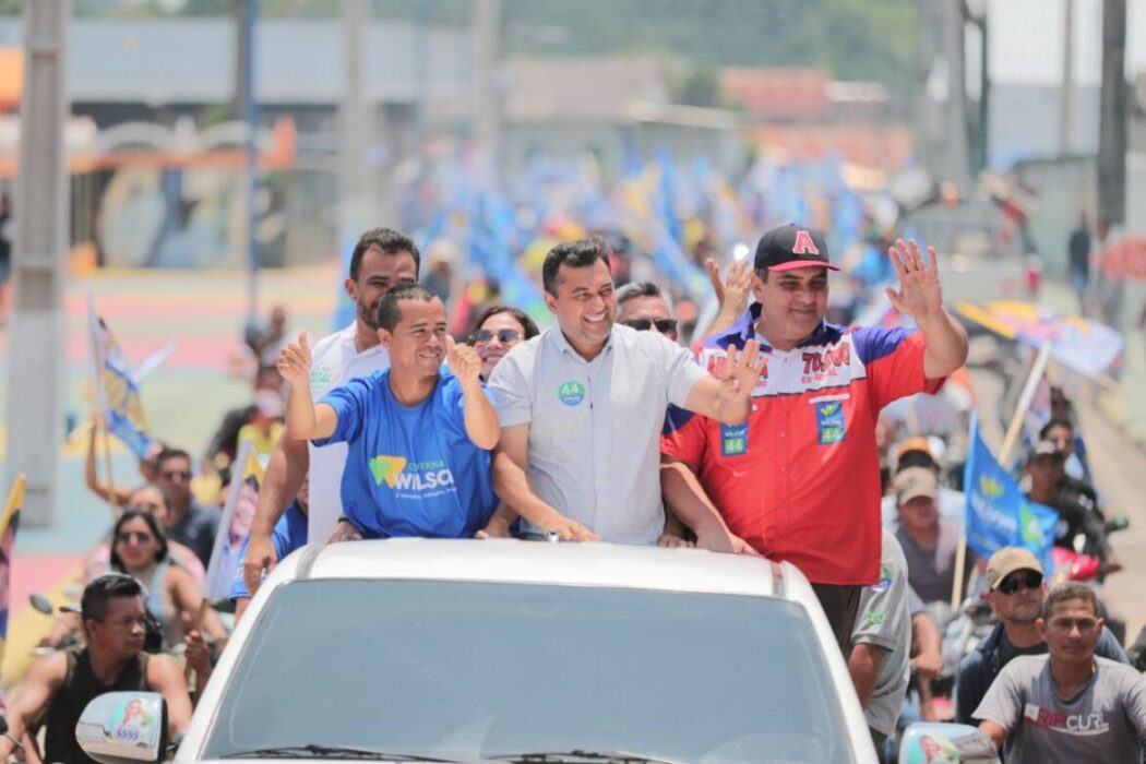 Em Santo Antônio do Içá, moradores agradecem Wilson por investimentos na educação