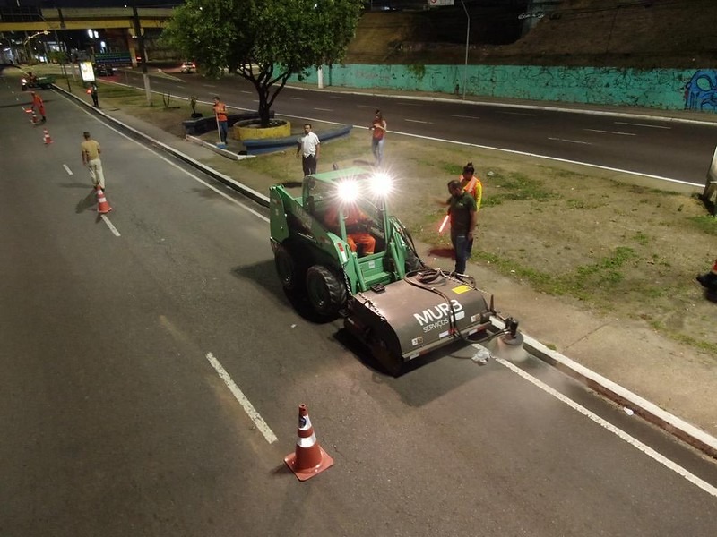 Prefeitura disponibiliza novos equipamentos para a limpeza das ruas de Manaus