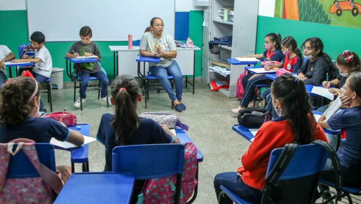 Prefeitura de Manaus realiza 8ª edição do ‘Oca vai à escola’ em unidade da zona Oeste