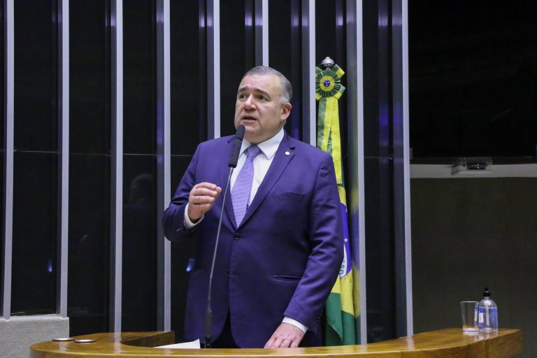 Projeto exige aprovação do Ministério Público para internação involuntária de usuários de drogas