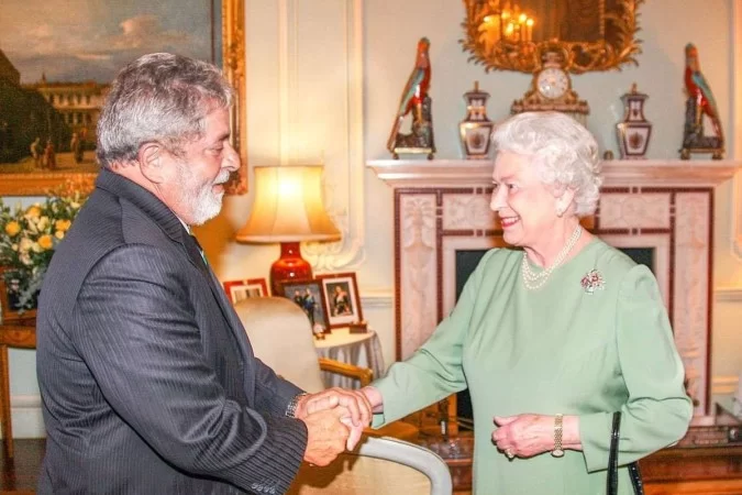 Lula sobre Elizabeth II: reinou ao lado de "diferentes linhas ideológicas"