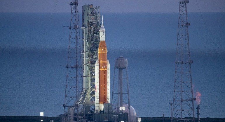 Nasa cancela lançamento de nave à Lua por tormenta Ian