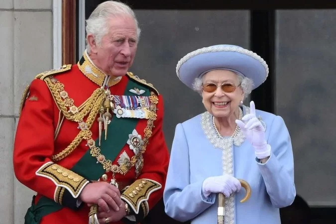 Com a morte de Elizabeth II, Charles vira rei e Camilla, a rainha