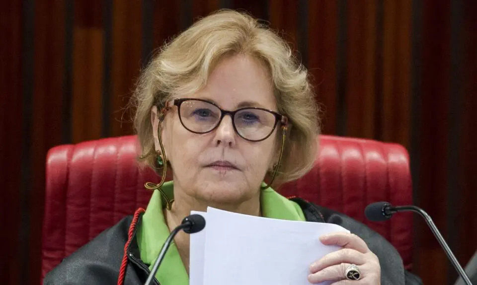 Rosa Weber contraria PGR e mantém apurações da CPI da Covid sobre Bolsonaro