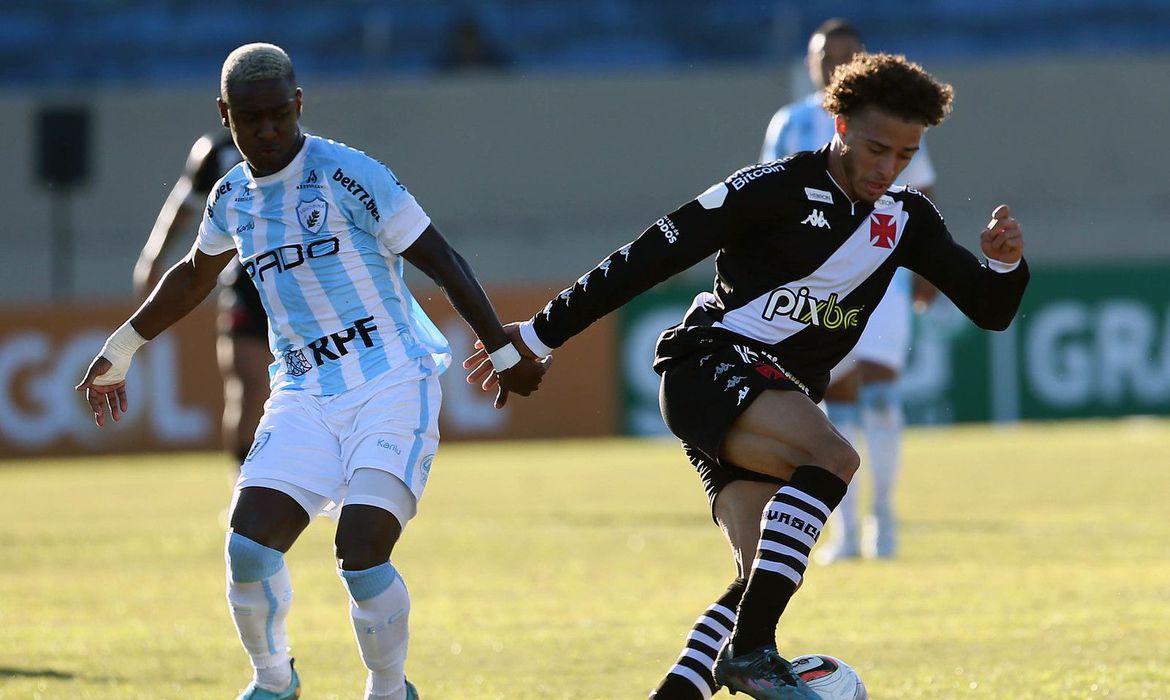 Série B: Vasco duela com Londrina em São Januário para se manter no G4