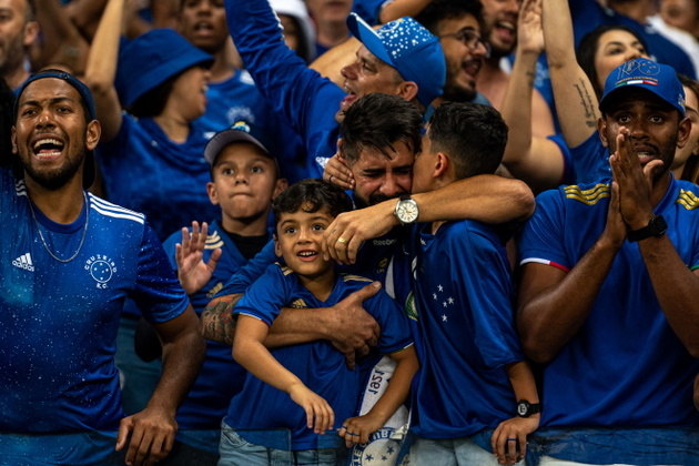 'Tão combatido, jamais vencido!' Cruzeiro está de volta à Série A do Campeonato Brasileiro