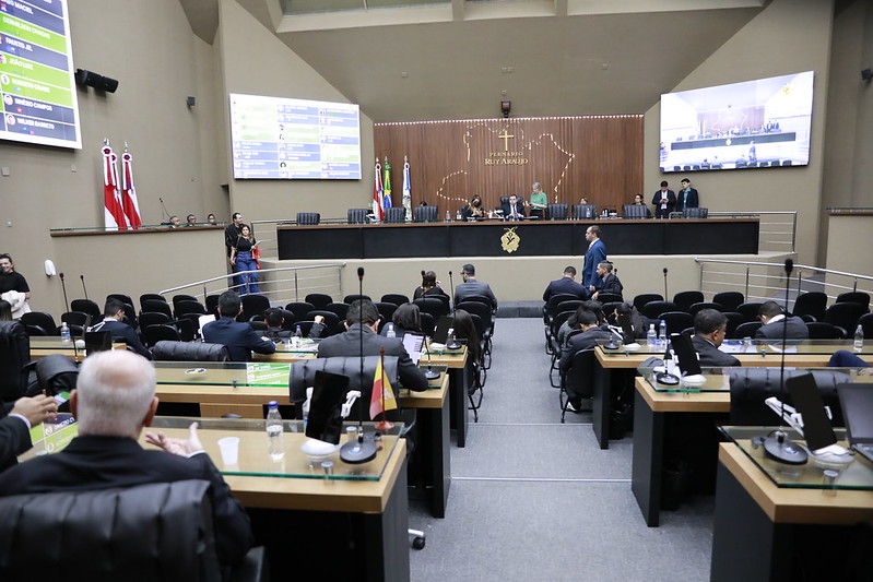 Desabastecimento causado por queda de ponte e seca dos rios foi debatido na Aleam