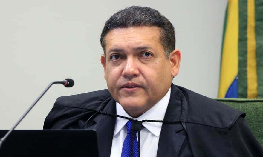 Ministro do STF mantém liberação de crédito consignado no Auxílio Brasil