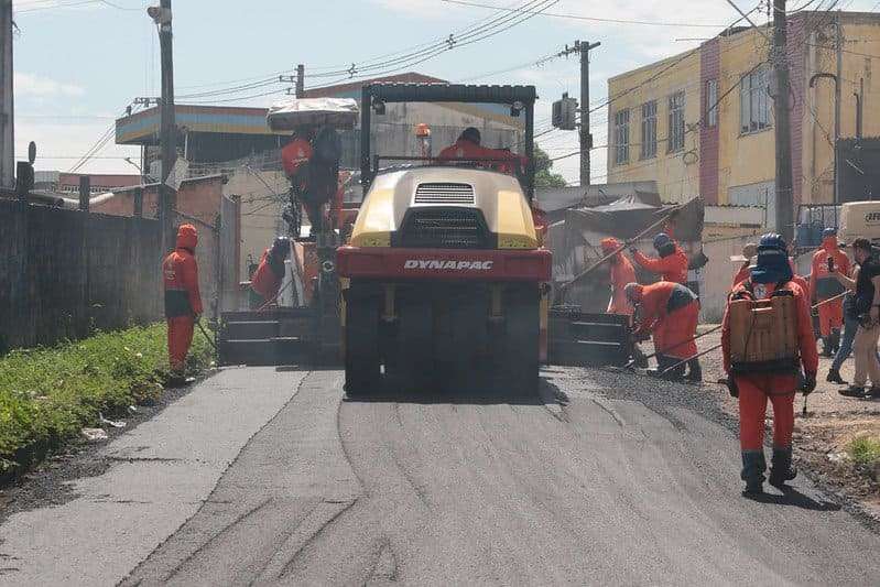 Prefeitura de Manaus recupera mais ruas no bairro Crespo, zona Sul