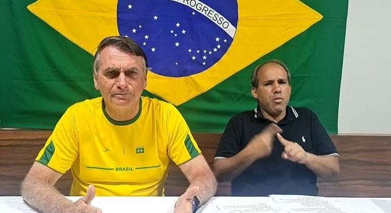 'Não podemos sonhar em deixar essa turma voltar a ocupar Brasília', diz Bolsonaro