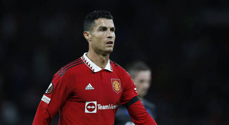 Cristiano Ronaldo é cortado pelo United após abandonar partida antes do apito final