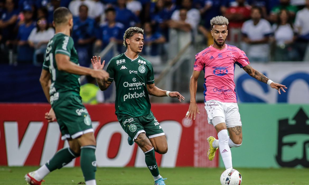 Série B: Guarani vence Cruzeiro e garante permanência