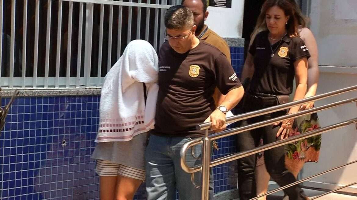 Padrasto conta como menina de 11 anos matou a mãe: 'Emboscada'